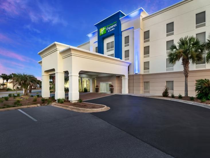 Holiday Inn Express and Suites Destin - Miramar Beach exterior